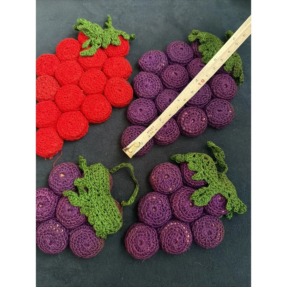 Lot Of 4 Vtg Handmade Crochet And Bottlecap Cork‎ Grape Trivets Purple And Red